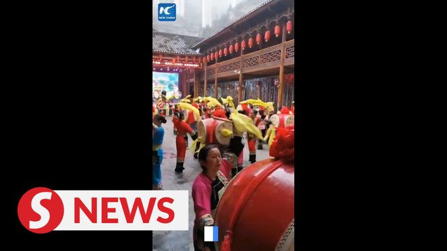 Spectacular traditional Miao drum dance staged in China's Hunan