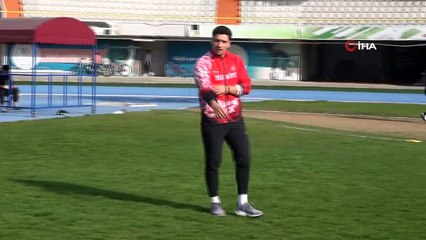 Cirit atma şampiyonu Ümmet Değirmenci, pandemi sürecini güçlenerek geçiriyor