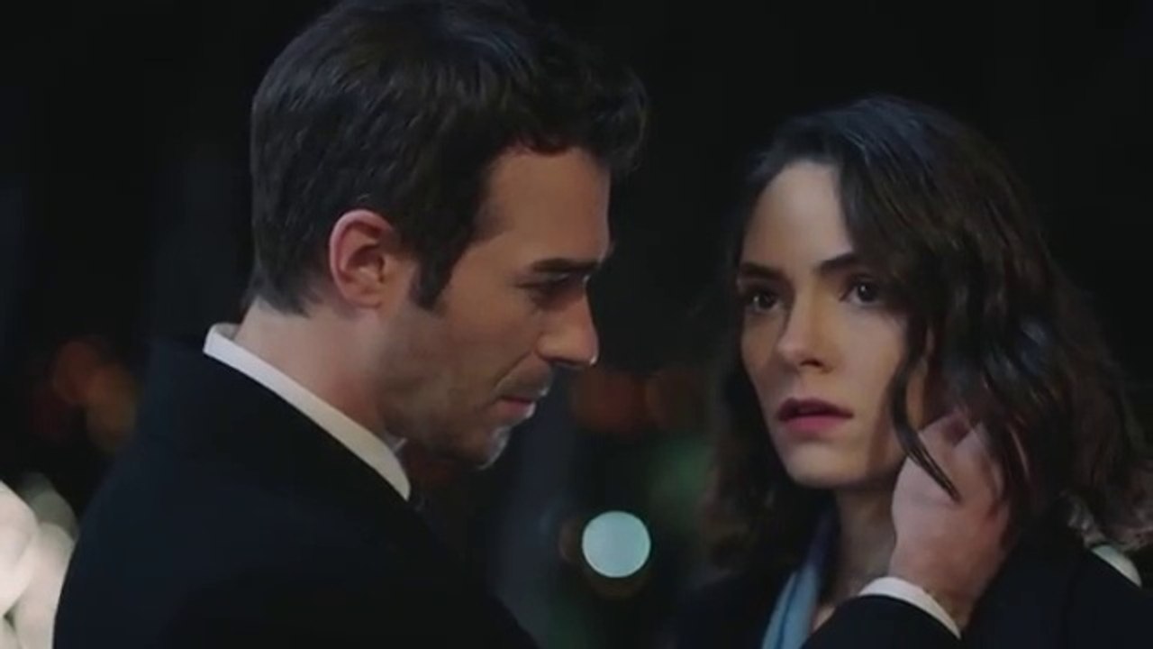 Akrep 8. Bölüm - Aramızda Bir Şey Yok!