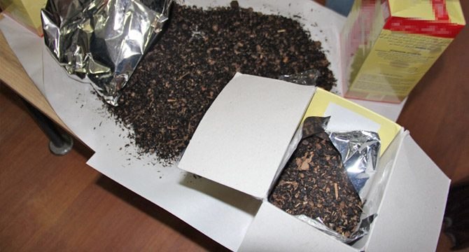 Çay paketini açan vatandaş hayatının şokunu yaşadı