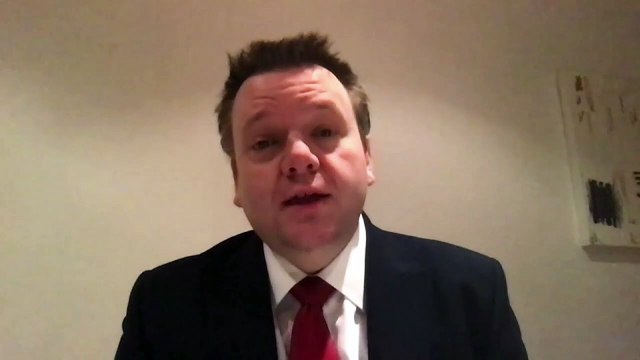 Labour calls for mandatory hotel quarantine for UK arrivals