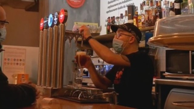 Enero destruye 218.953 empleos y deja 76.216 parados más