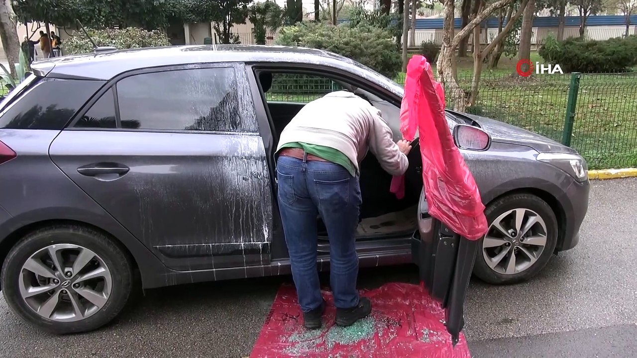 Kavşakta iki otomobil birbirine girdi: 1 yaralı