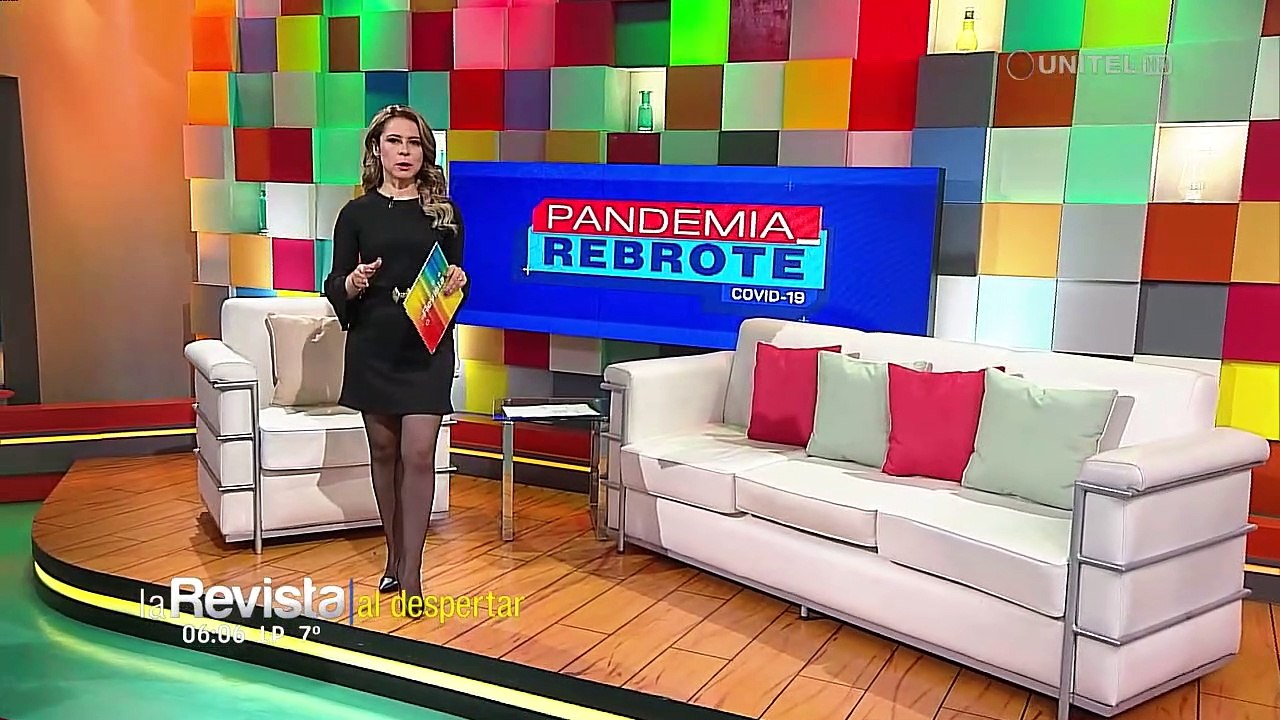 Tres colegios médicos abandonan encuentro con M...