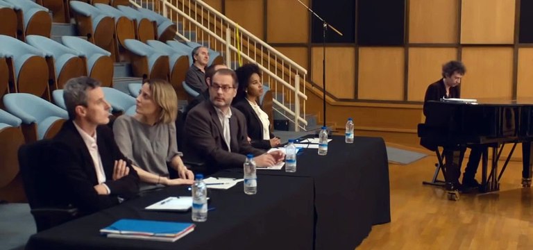 Louane chante Je vole dans La Famille Bélier