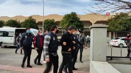 Mersin'de belediyedeki yangının zanlıları adliyeye sevk edildi