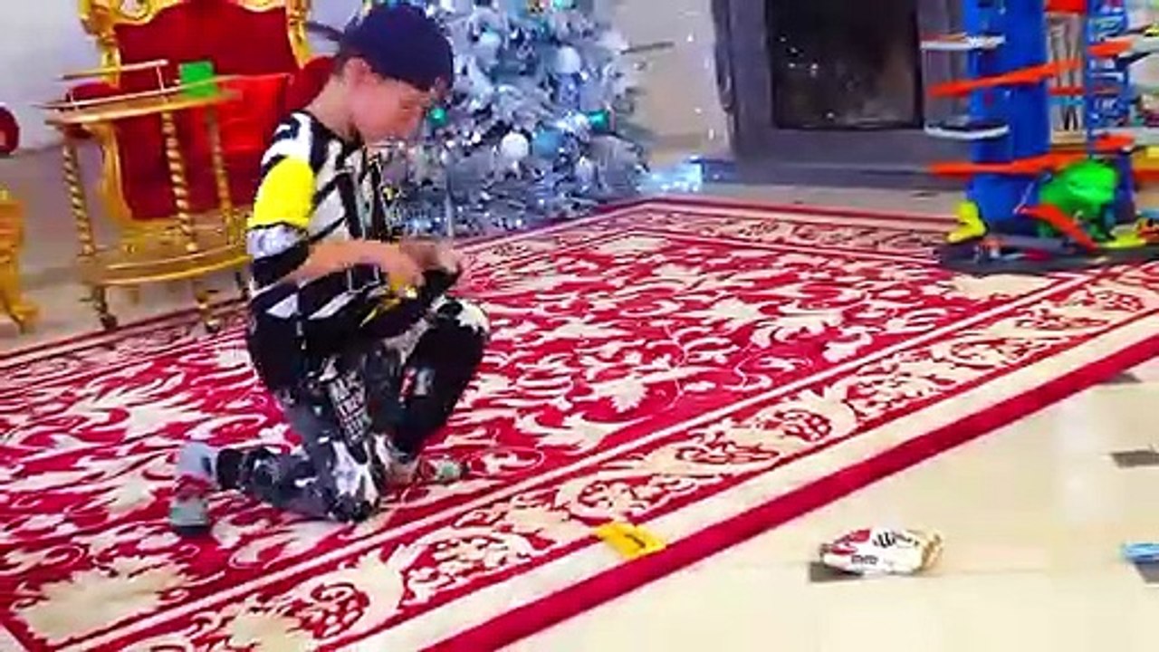 Artem plays toys and Funny POLICE JAIL Story for Kids