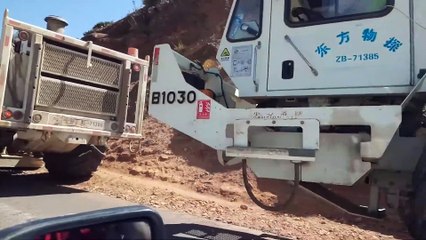 شاحنات صينية عملاقة تجوب اقليم وزان للتنقيب عن للبيترول