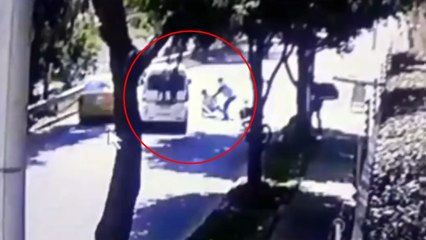 Ciudadano que huía de atracadores casi es atropellado en Bogotá