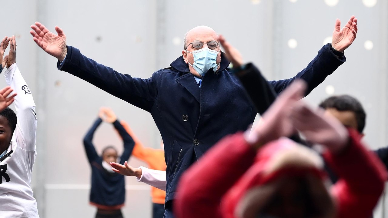 Sport et protocole sanitaire : Blanquer en visite dans une école