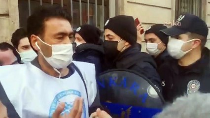 PTT EMEKÇİSİ POLİSE BÖYLE SESLENDİ BEN İŞÇİYİM, BABAYIM BABA