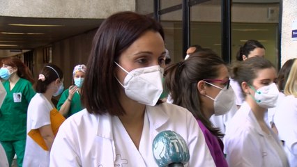 Sanitarios de Lorca, "enfadados" por el retraso de la segunda dosis