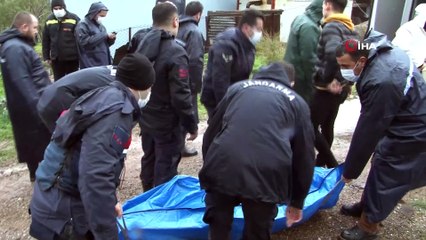 Seyir halindeki araçla sele kapılan 2 kişinin cansız bedenine ulaşıldı