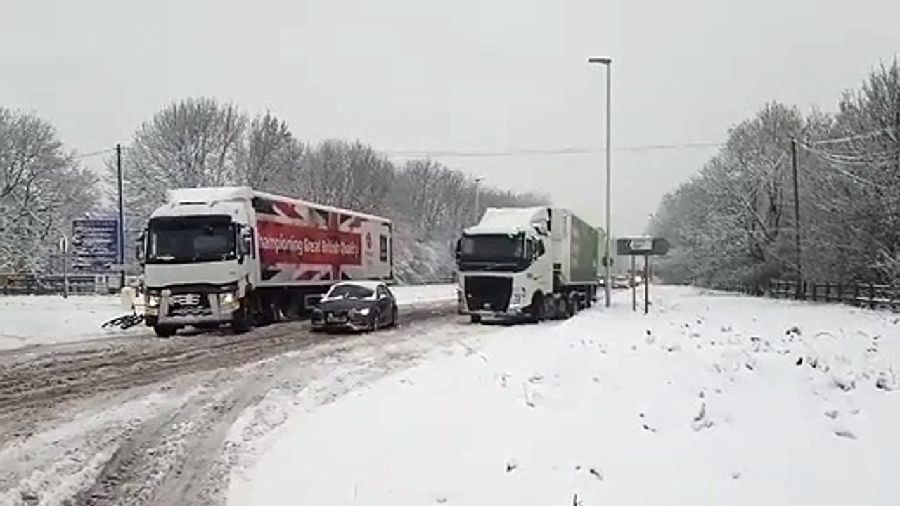 Snow Calverley Ring Road