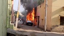 टीचर कॉलोनी में 3 दिन पहले लगी गाड़ी में आग के बाद प्रधानाचार्य की तहरीर पर मुकदमा दर्ज