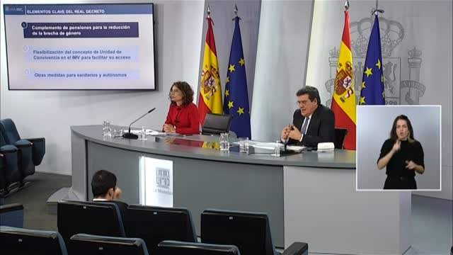 El Gobierno aprueba un complemento de pensiones por hijo de 378 euros al año