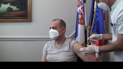 "The Lancet" diz que vacina russa tem 91,6% de eficácia