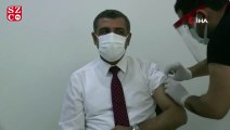 MHP'nin doktor vekili Muhittin Taşdoğan da korona virüs aşısı oldu