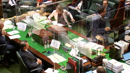 Thousands more Victorians to return back to the office