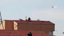 Hava almak için çıktığı çatıda polis dronesini görünce şaşkına döndü