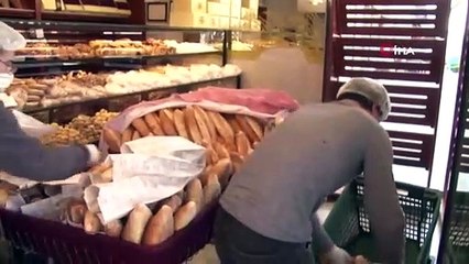 Fırıncılar ekmek dağıtımına başladı