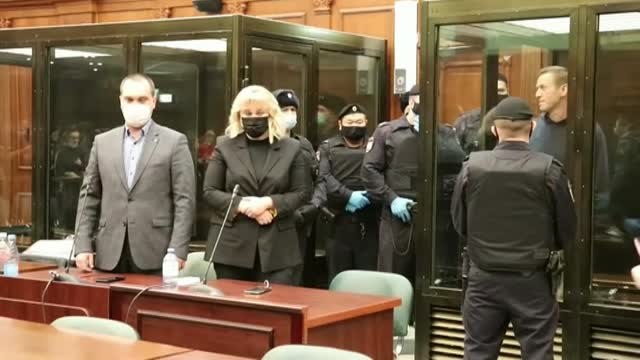 Más de 900 detenidos en Moscú en las protestas contra la condena a tres años y medio de Navalny