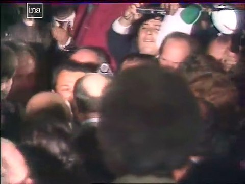 François Mitterrand et Michel Rocard en meeting à Grenoble à trois semaines du premier tour de la Présidentielle de 1981.