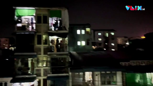 Warga Myanmar Lawan Kudeta Militer Pakai Panci dan Klakson!