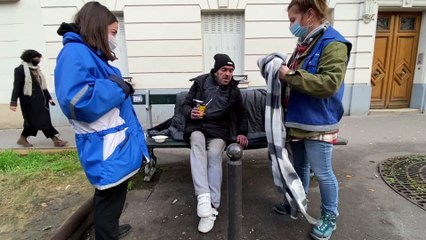 Gilles, SDF : "c'est de pire en pire le Covid, les gens paniquent, ils ne te parlent plus"