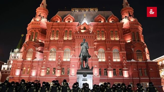 Moscow: Navalny Sentenced to Over 3 Years With His Supporters Taking to The Streets
