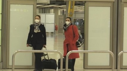 España restringe la entrada a viajeros procedentes de Brasil y Sudáfrica