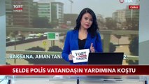 İzmir'de Yaşanan Selde Polis Vatandaşın Yardımına Koştu