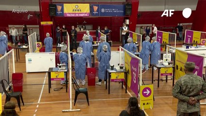 Rússia quer produzir vacina no exterior