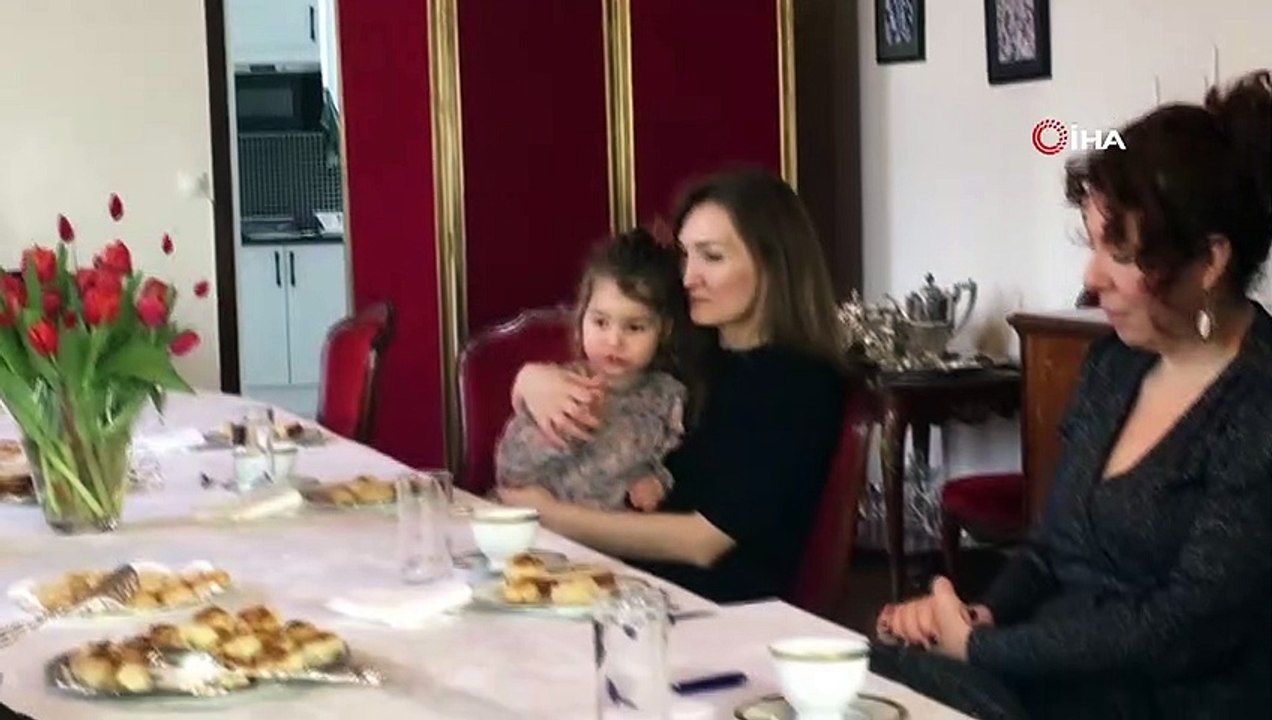 - İsveç’te Sağlık Personeline Türk Ve Azerbaycanlı Kadınlardan Anlamlı Jest- Sağlık Personeline Hastanede Yemek İkramı Yapıldı