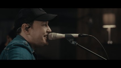 Mack Brock - Savior Of The World (Cafe Session)