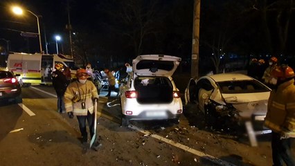 '전방주시 태만' 부산 송정동서 3중 추돌...7명 부상 / YTN