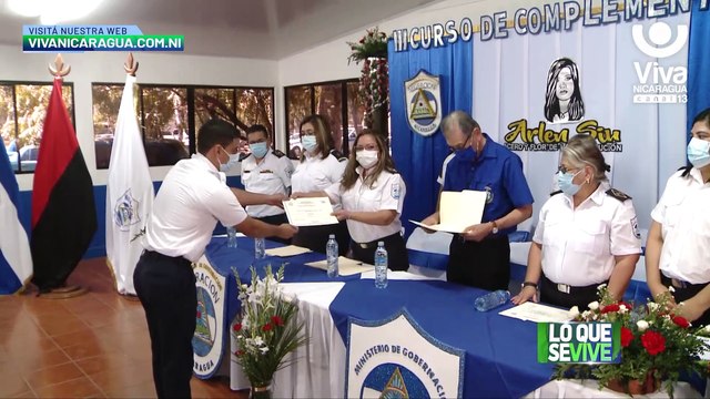 Funcionarios de Migración y Extranjería concluyen curso de políticas migratorias