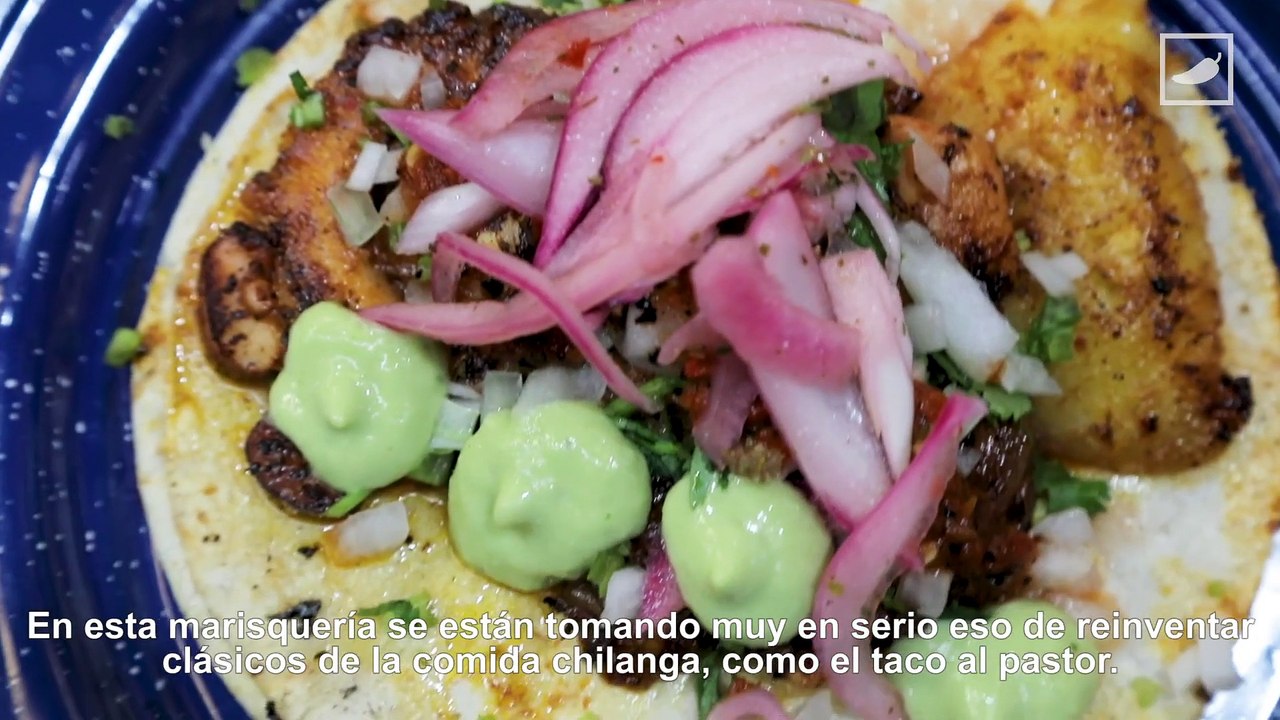 Aquí puedes probar los tacos al pastor de #pulpo   | CHILANGO