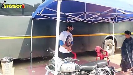 Kartik Aaryan spotted shooting for a Brand commercial | SpotboyE