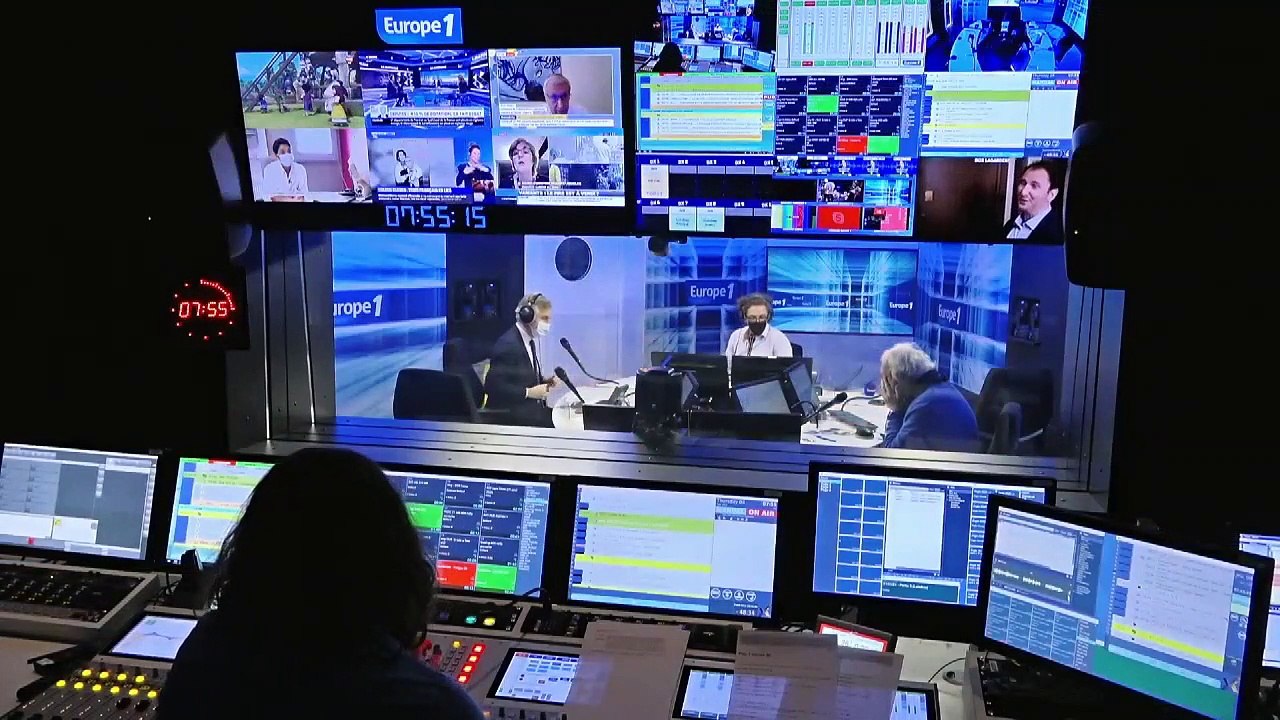 Nicolas Sarkozy : "Attention au claquage de carnet de contraventions !" (Canteloup)