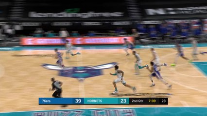 Play of the Day: LaMelo Ball / Miles Bridges