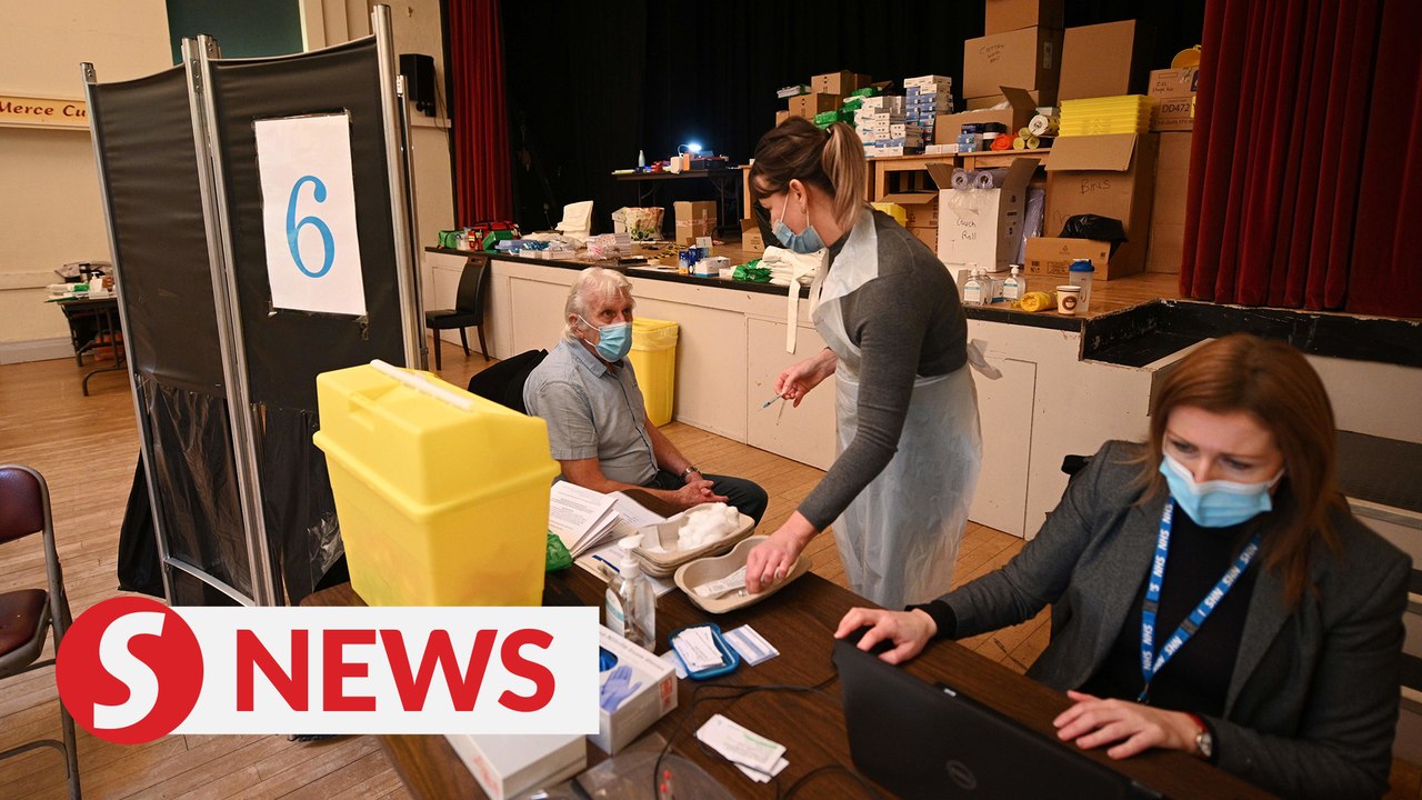 UK to test combining Pfizer, AstraZeneca vaccines