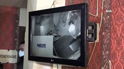 Adana'da gece yarısı kumarhane baskını