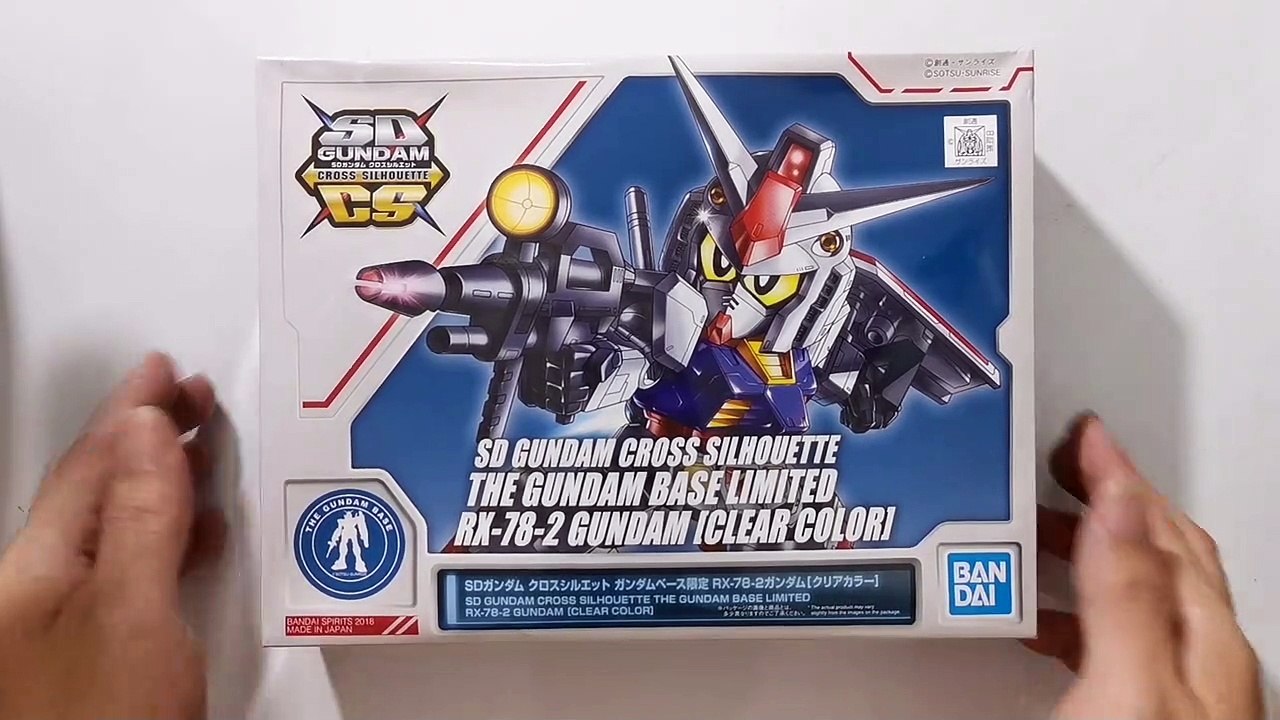 (SDCS)​ THE​ GUNDAM​ BASE​ LIMITED​ RX-78-2​ GUNDAM​ (CLEAR​ COLOR)​