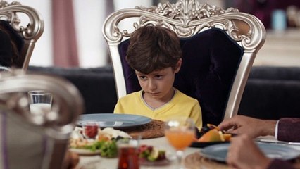 Vedat’ın yanında kalmaya dayanamayan Yiğit… - Sen Anlat Karadeniz 28. Bölüm