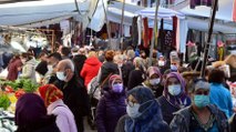 Semt pazarında yoğunluk, sosyal mesafe hiçe sayıldı