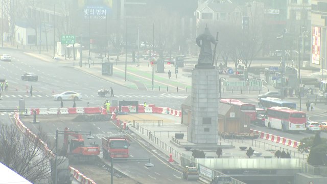 [날씨] 올해 가장 짙은 미세먼지... 추위 풀리자 스모그 공습 / YTN