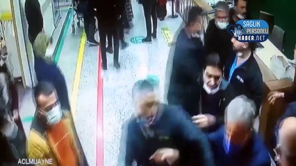 1 Hemşire 2 Sağlık Çalışanına Saldırı: Demir Korkulukla Bilgisayarı Kırdılar!