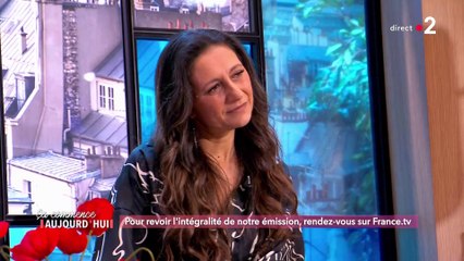Rebecca (The Voice Kids 2020) dans l'émission "Ça commence aujourd'hui" le 5 février 2021 sur France 2.
