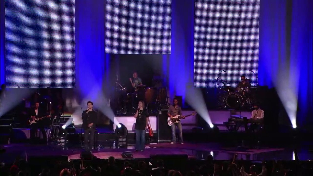 Tú estás aquí - Jesús Adrián Romero feat. Marcela Gándara - Video Oficial_HD